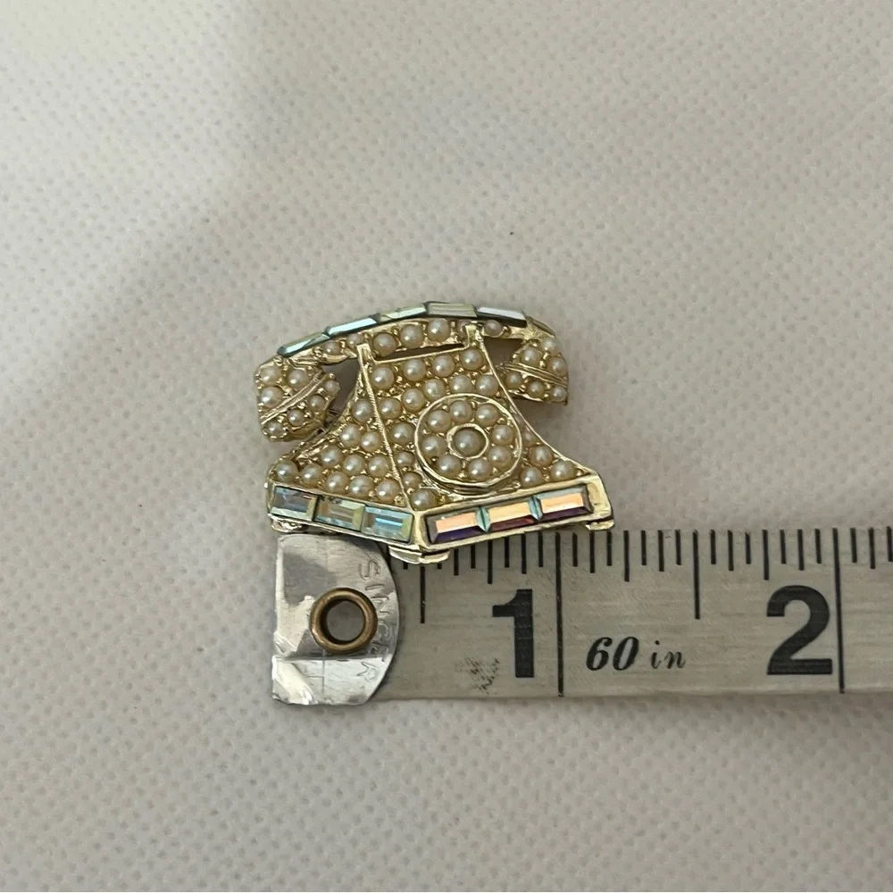 Vintage Pell Telephone Brooch